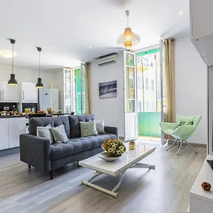 Guisol - Typical 3 Bedroom Ac Near Port Appartement Nice